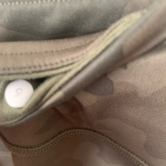 Lululemon Wunder under pant camo savasana green 6 - Picture 5 of 9